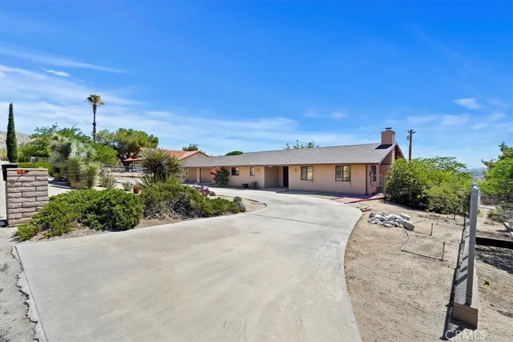 7575 Whitney Avenue, Yucca Valley, California 92284 home-pic-6