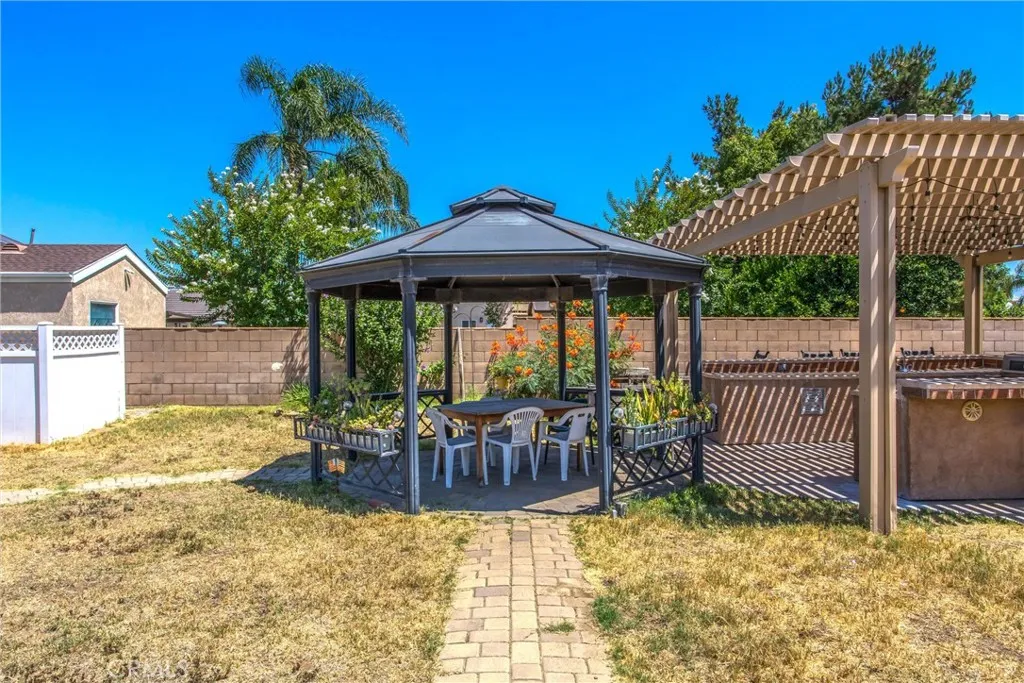 10735 Juniper Avenue, Fontana, California 92337 home-pic-24