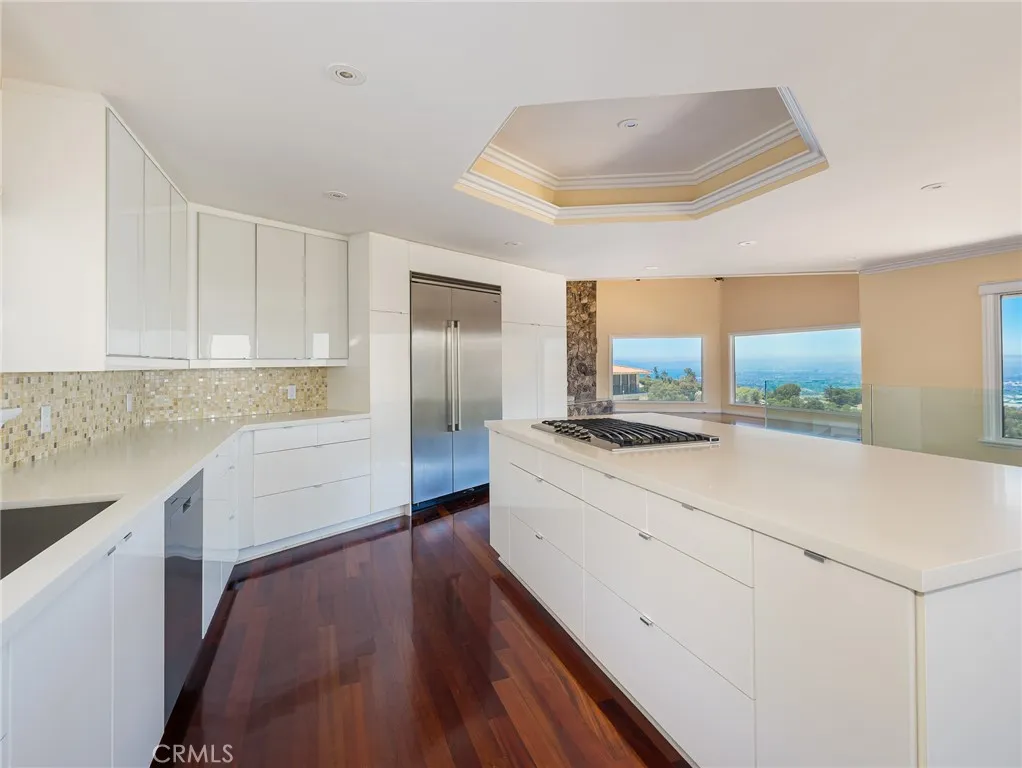 3311 Crownview Drive, Rancho Palos Verdes, California 90275 home-pic-13