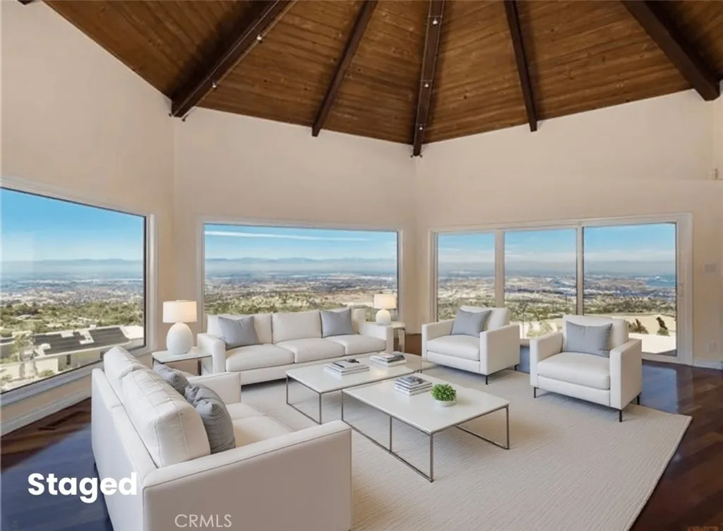 3311 Crownview Drive, Rancho Palos Verdes, California 90275 home-pic-0