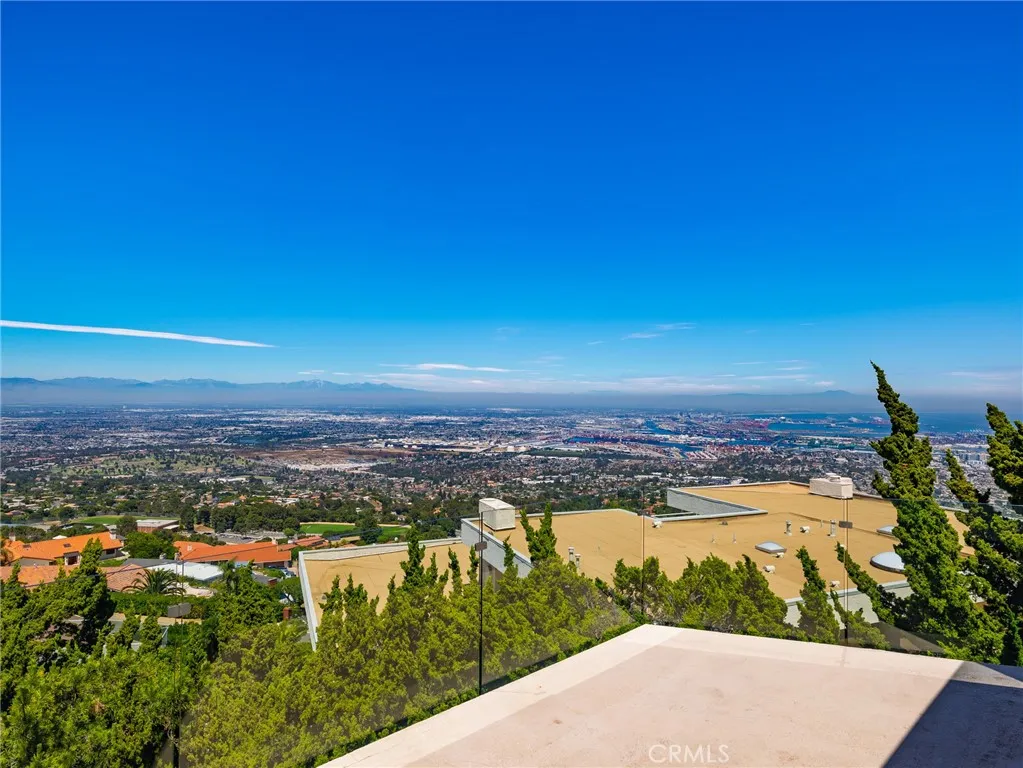 3311 Crownview Drive, Rancho Palos Verdes, California 90275 home-pic-18