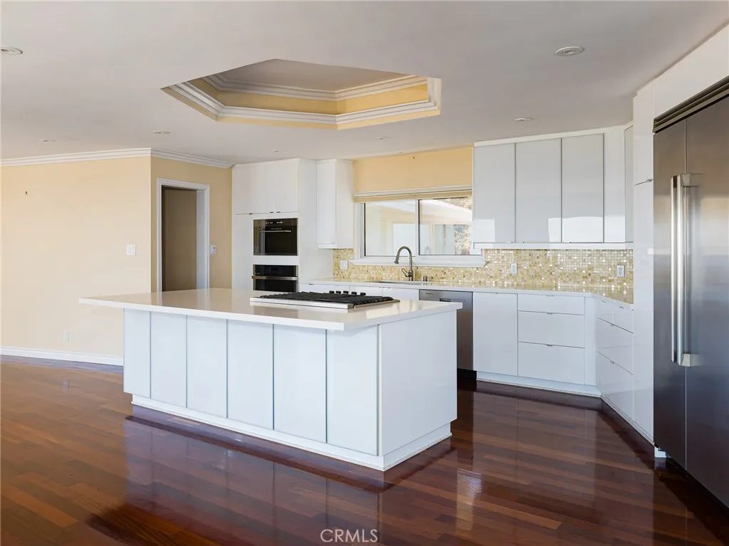 3311 Crownview Drive, Rancho Palos Verdes, California 90275 home-pic-11