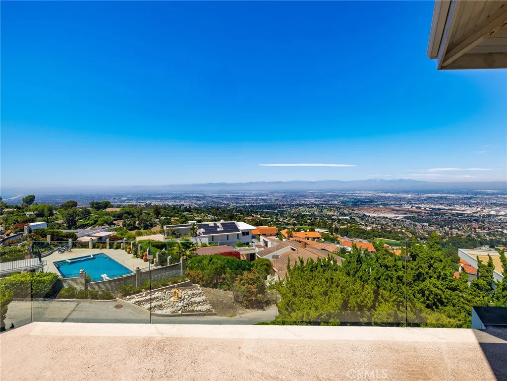 3311 Crownview Drive, Rancho Palos Verdes, California 90275 home-pic-23