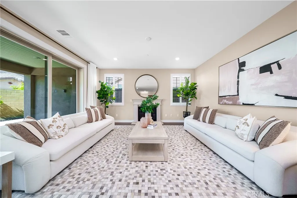 111 Spoke, Irvine, California 92618 home-pic-8