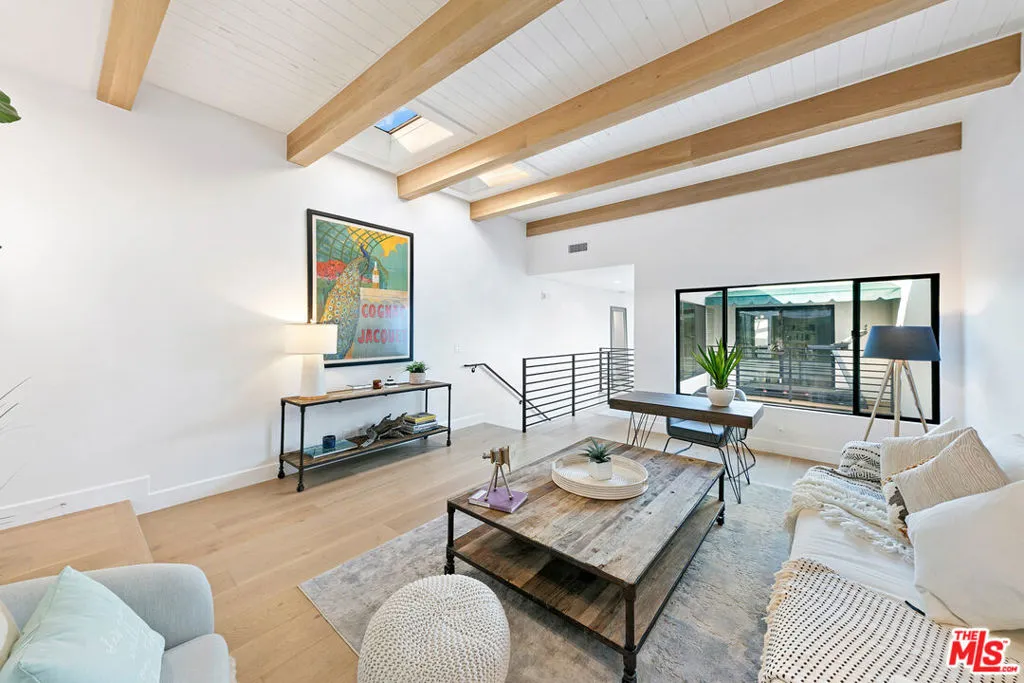 6502 Dume Drive, Malibu, California 90265, 2 Bedrooms Bedrooms, ,3 BathroomsBathrooms,Residential Lease,For Rent,Dume,25558575