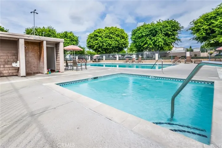101 Oval Road 1, Irvine, California 92604