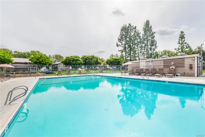 101 Oval Road 1, Irvine, California 92604