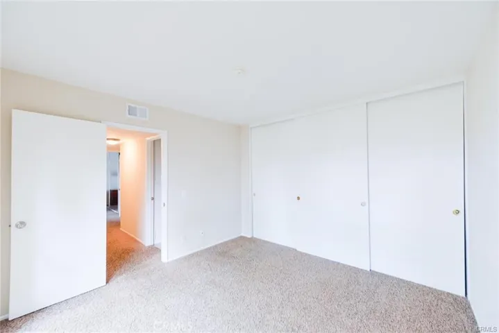 101 Oval Road 1, Irvine, California 92604