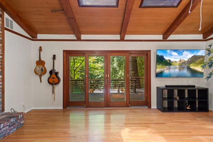 660 Dickinson Avenue, Ben Lomond, California 95005