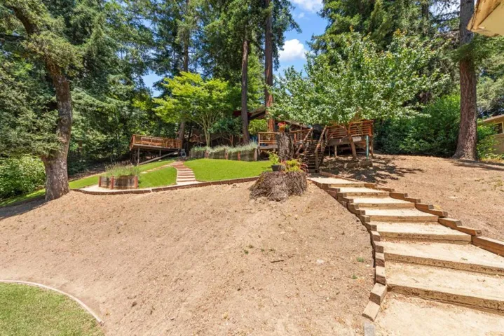 660 Dickinson Avenue, Ben Lomond, California 95005