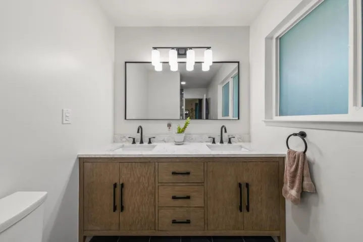 660 Dickinson Avenue, Ben Lomond, California 95005