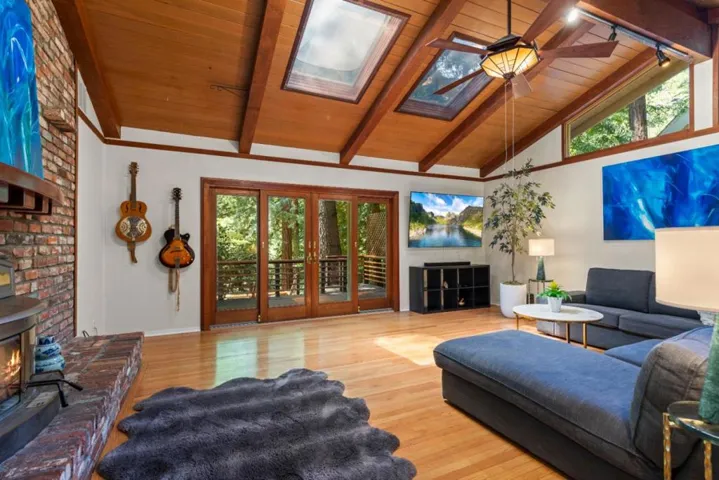 660 Dickinson Avenue, Ben Lomond, California 95005