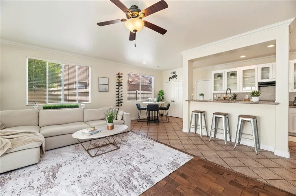 24320 Calle Estancia, Murrieta, California 92562 home-pic-16