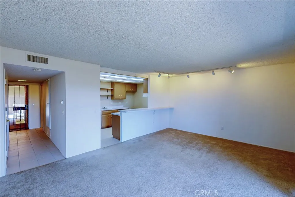 6600 Warner Ave Unit 88, Huntington Beach, California 92647, 1 Bedroom Bedrooms, ,1 BathroomBathrooms,Residential,For Sale,Warner Ave UNIT 88,SR25156936
