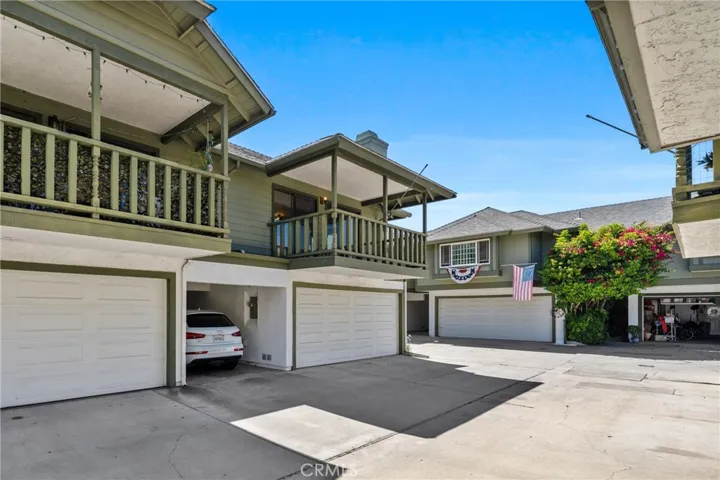 2231 Pacific Avenue 14, Costa Mesa, California 92627