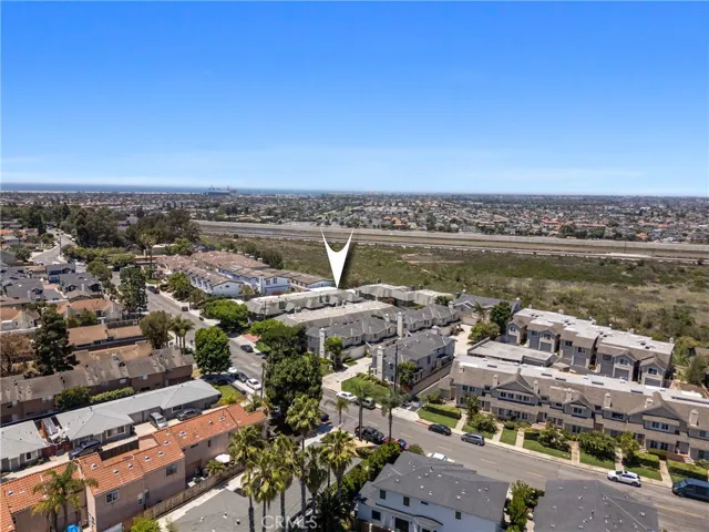 2231 Pacific Avenue 14, Costa Mesa, California 92627