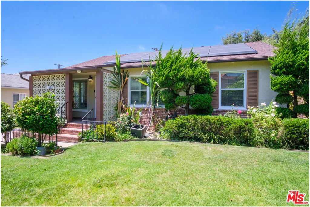10707 Flaxton Street, Culver City, California 90230, 3 Bedrooms Bedrooms, ,2 BathroomsBathrooms,Residential Lease,For Rent,Flaxton,25563231