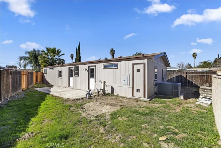 700 E Washington Street 42, Colton, California 92324