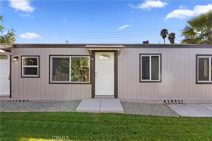 700 E Washington Street 42, Colton, California 92324