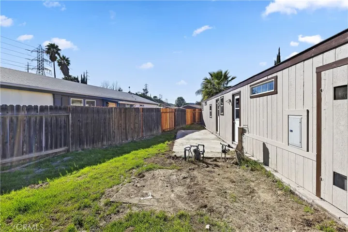 700 E Washington Street 42, Colton, California 92324