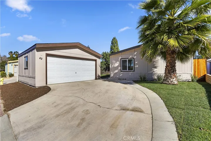 700 E Washington Street 42, Colton, California 92324