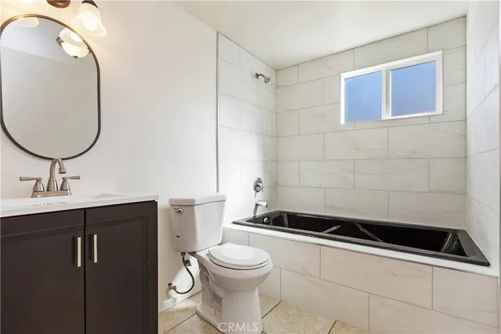 700 E Washington Street 42, Colton, California 92324