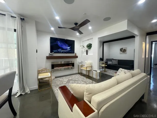 1251 Parker Pl 1b, San Diego, California 92109