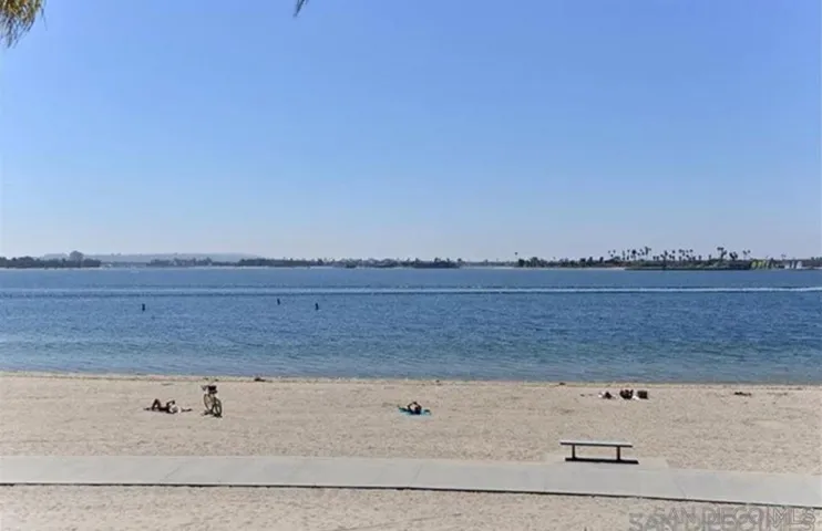 1251 Parker Pl 1b, San Diego, California 92109