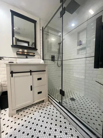 1251 Parker Pl 1b, San Diego, California 92109
