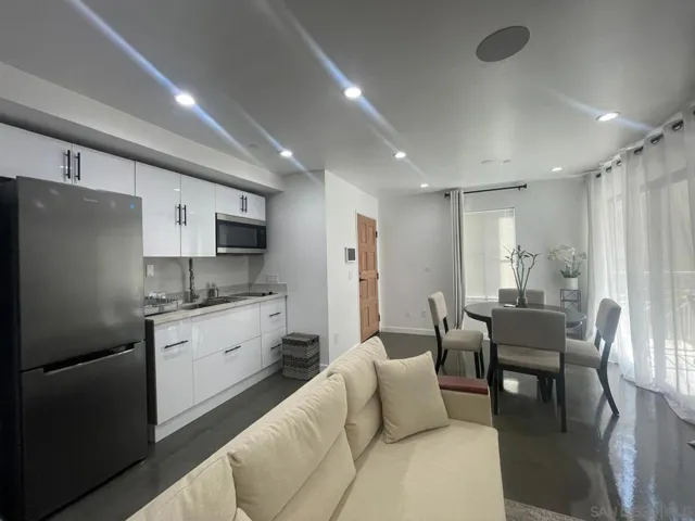 1251 Parker Pl 1b, San Diego, California 92109