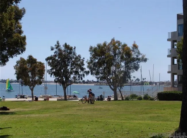 1251 Parker Pl 1b, San Diego, California 92109