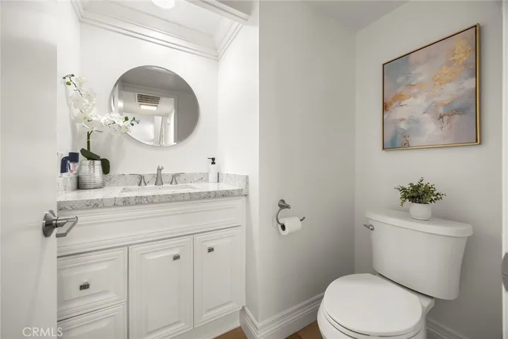Main Level Guest Bath.