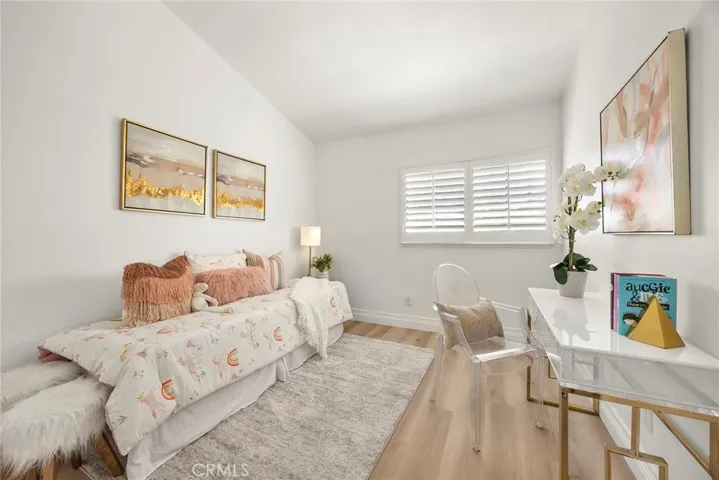 Large Bedroom 2