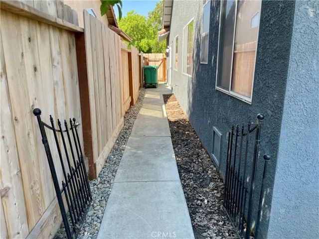 224 Stonewood Drive, Los Banos, California 93635