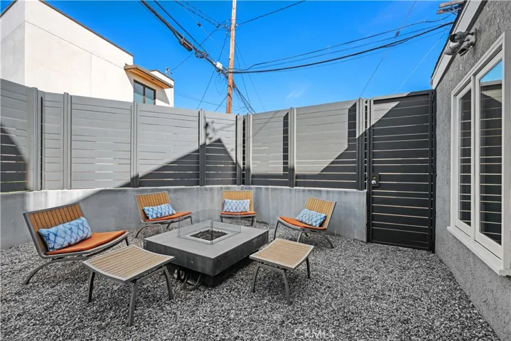 260 The Toledo, Long Beach, California 90803