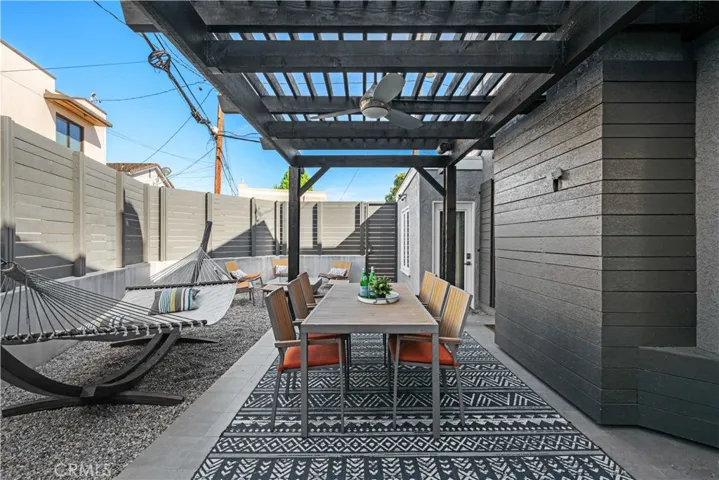 260 The Toledo, Long Beach, California 90803