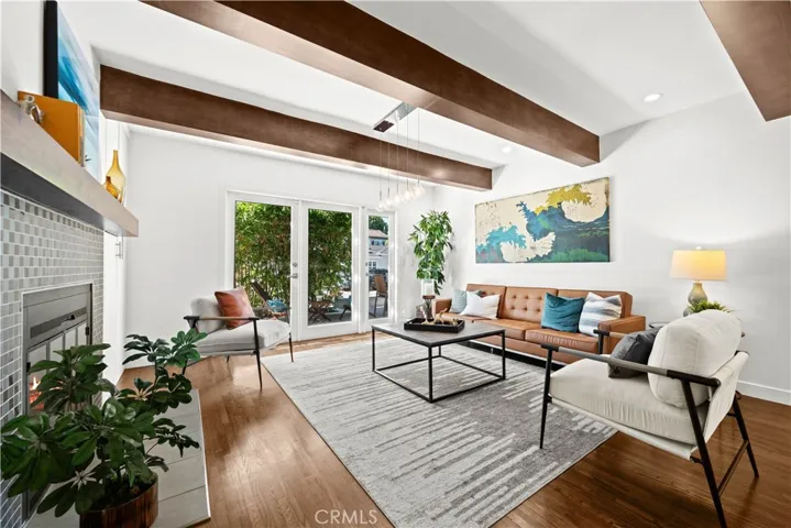 260 The Toledo, Long Beach, California 90803