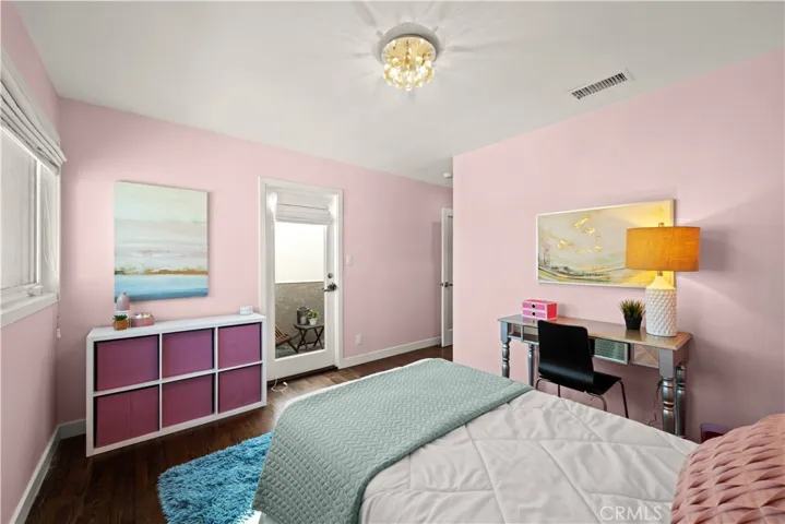 260 The Toledo, Long Beach, California 90803