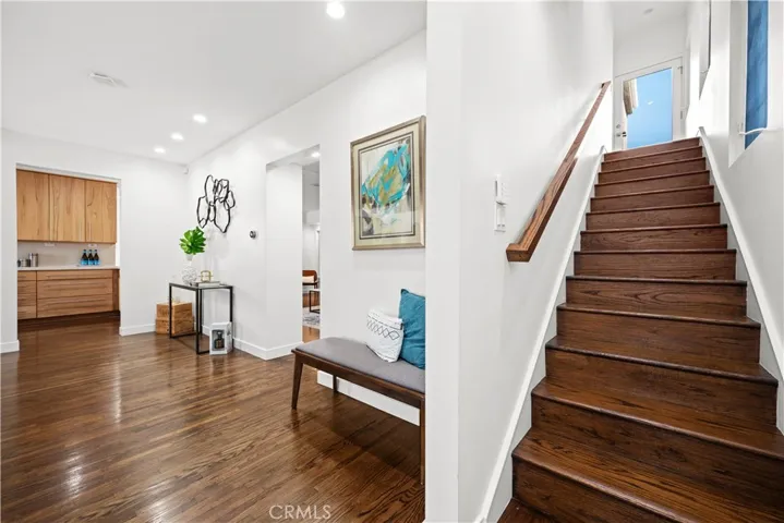 260 The Toledo, Long Beach, California 90803
