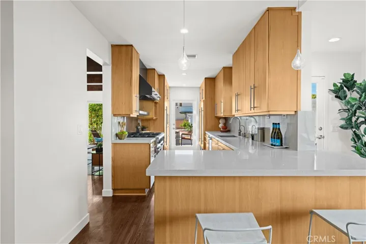 260 The Toledo, Long Beach, California 90803