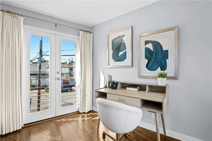 260 The Toledo, Long Beach, California 90803