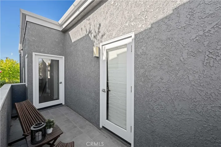 260 The Toledo, Long Beach, California 90803