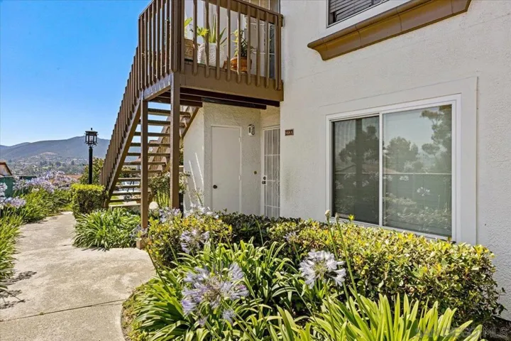 868 S Rancho Santa Fe A, San Marcos, California 92078