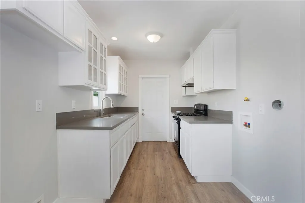 1435 E Colon St, Wilmington, California 90744 home-pic-15
