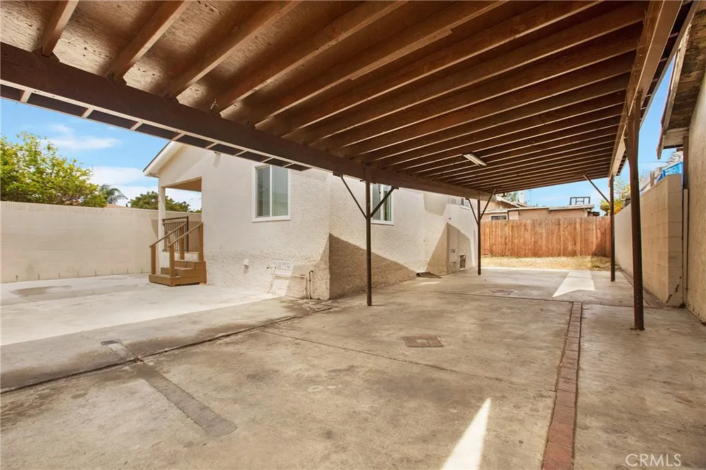 1435 1437 E Colon St, Wilmington, California 90744 home-pic-12