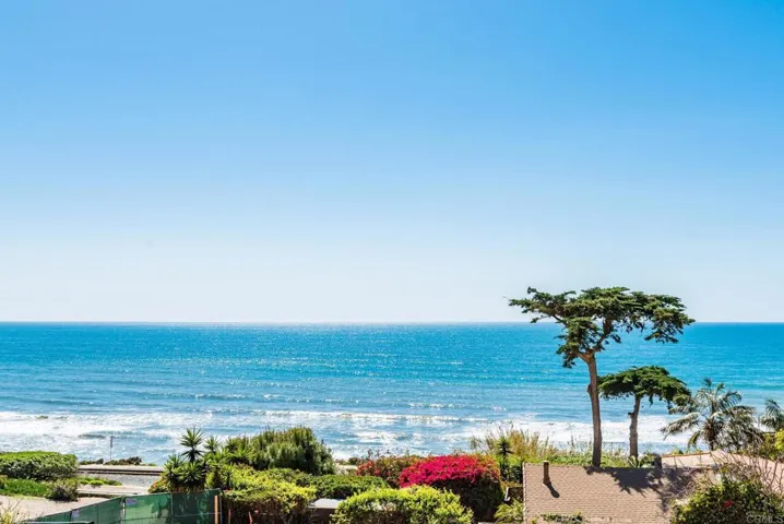 134 8th Street, Del Mar, California 92014