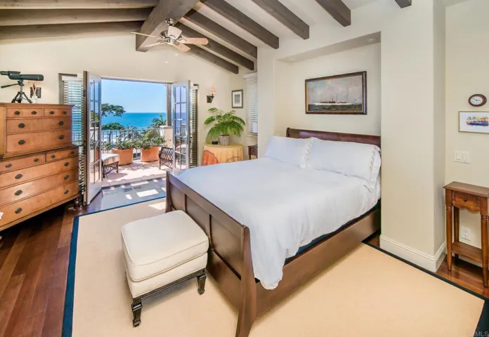 134 8th Street, Del Mar, California 92014