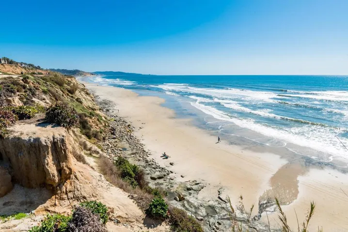 134 8th Street, Del Mar, California 92014
