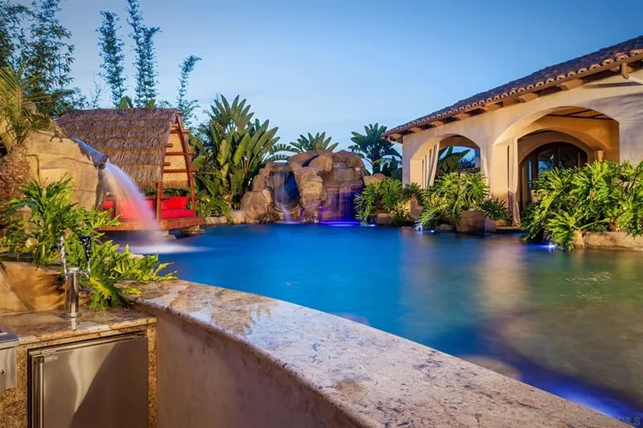 16210 Via Cazadero, Rancho Santa Fe, California 92067