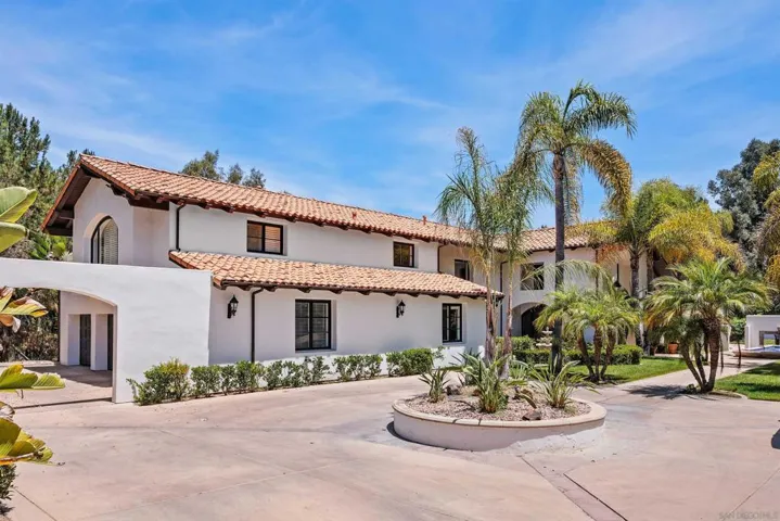 16210 Via Cazadero, Rancho Santa Fe, California 92067